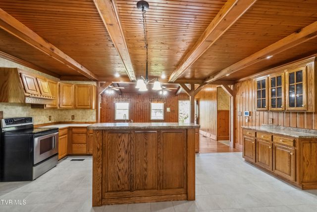 125 Calico Road, Afton, TN 37616