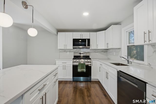 11 Bell Street, Bridgeport, CT 06610