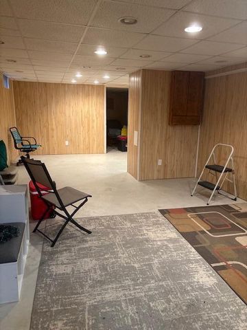 10560 S Peggy DRIVE, Oak Creek, WI 53154