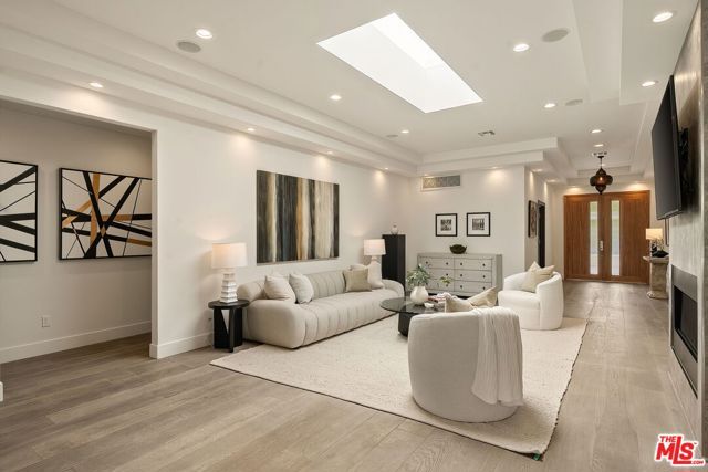 3238 Canyon Lake Drive, Los Angeles, CA 90068