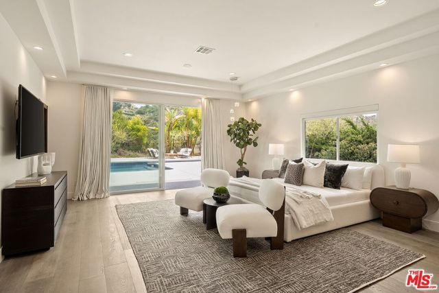 3238 Canyon Lake Drive, Los Angeles, CA 90068