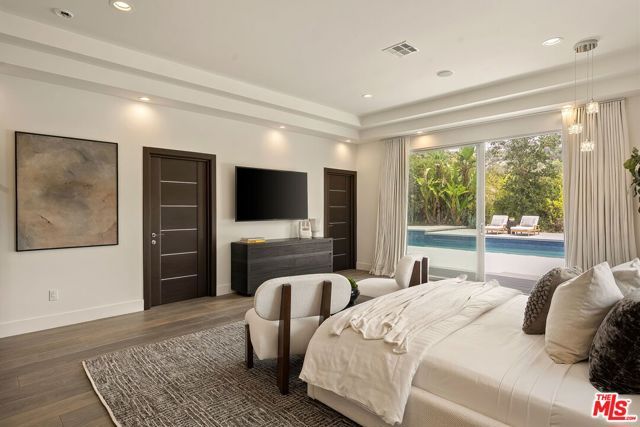 3238 Canyon Lake Drive, Los Angeles, CA 90068