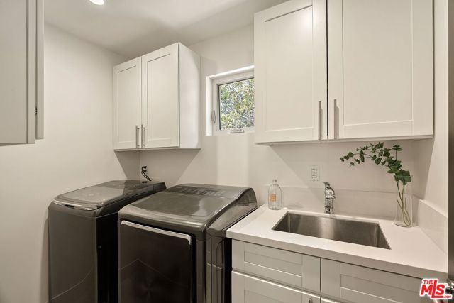 3238 Canyon Lake Drive, Los Angeles, CA 90068