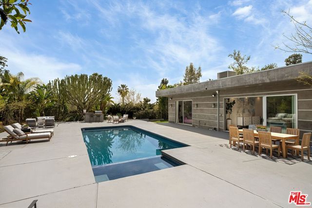 3238 Canyon Lake Drive, Los Angeles, CA 90068