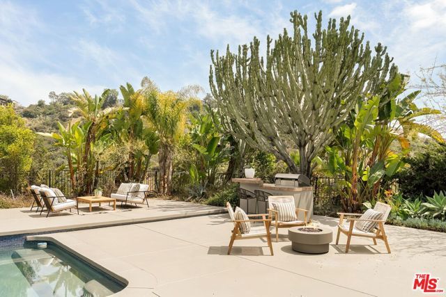 3238 Canyon Lake Drive, Los Angeles, CA 90068