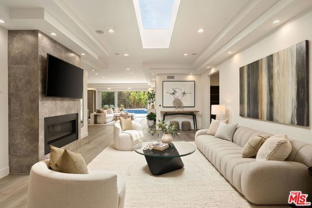 3238 Canyon Lake Drive, Los Angeles, CA 90068