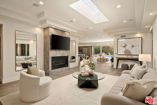 3238 Canyon Lake Drive, Los Angeles, CA 90068
