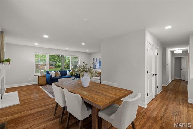 1400 Norman Place, St Louis, MO 63122