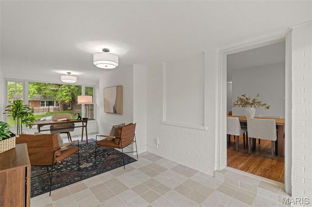 1400 Norman Place, St Louis, MO 63122