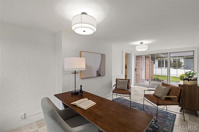 1400 Norman Place, St Louis, MO 63122