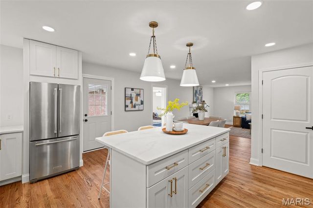 1400 Norman Place, St Louis, MO 63122