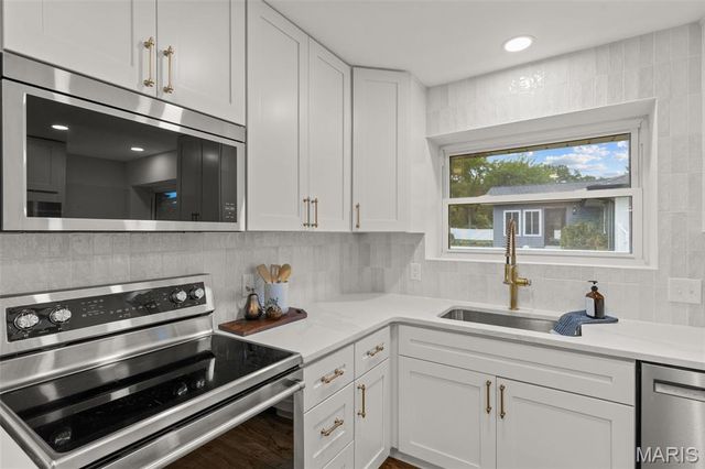 1400 Norman Place, St Louis, MO 63122