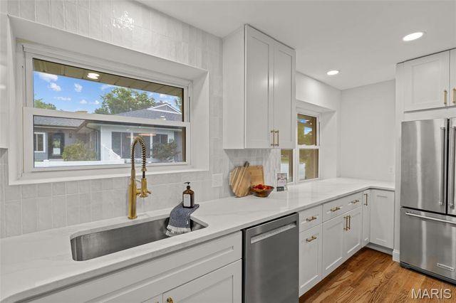 1400 Norman Place, St Louis, MO 63122