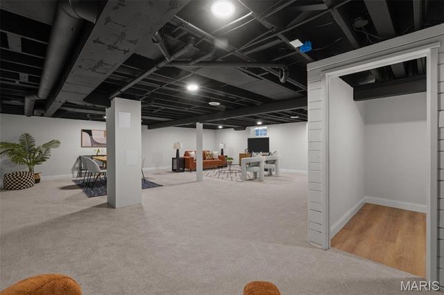 1400 Norman Place, St Louis, MO 63122
