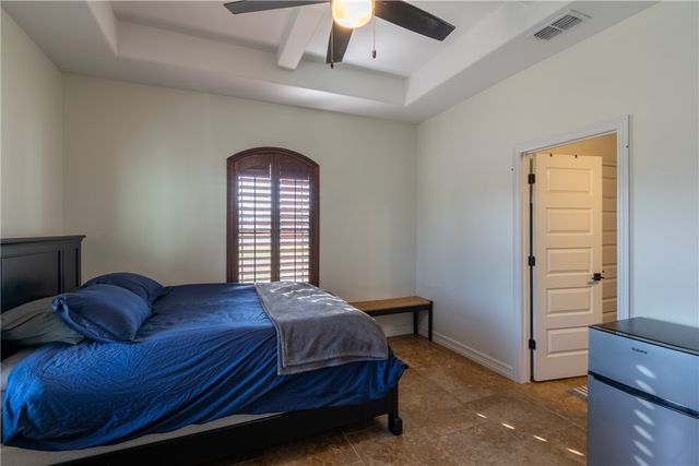 108 County Road 1601 Cr, Alice, TX 78332