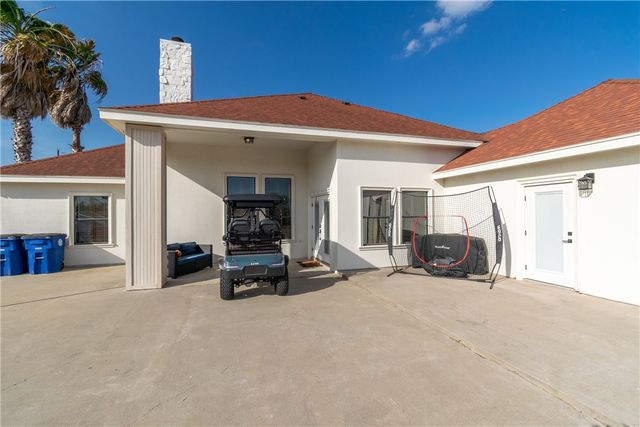 108 County Road 1601 Cr, Alice, TX 78332