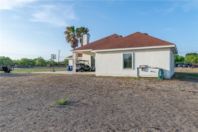 108 County Road 1601 Cr, Alice, TX 78332
