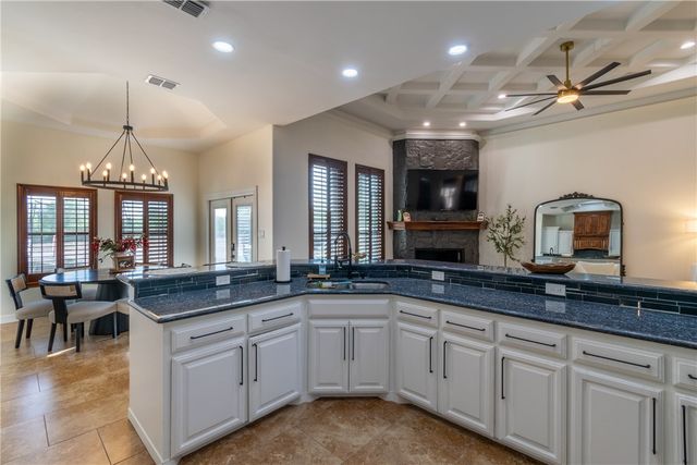 108 County Road 1601 Cr, Alice, TX 78332