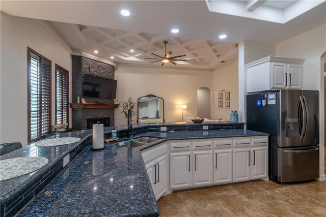 108 County Road 1601 Cr, Alice, TX 78332
