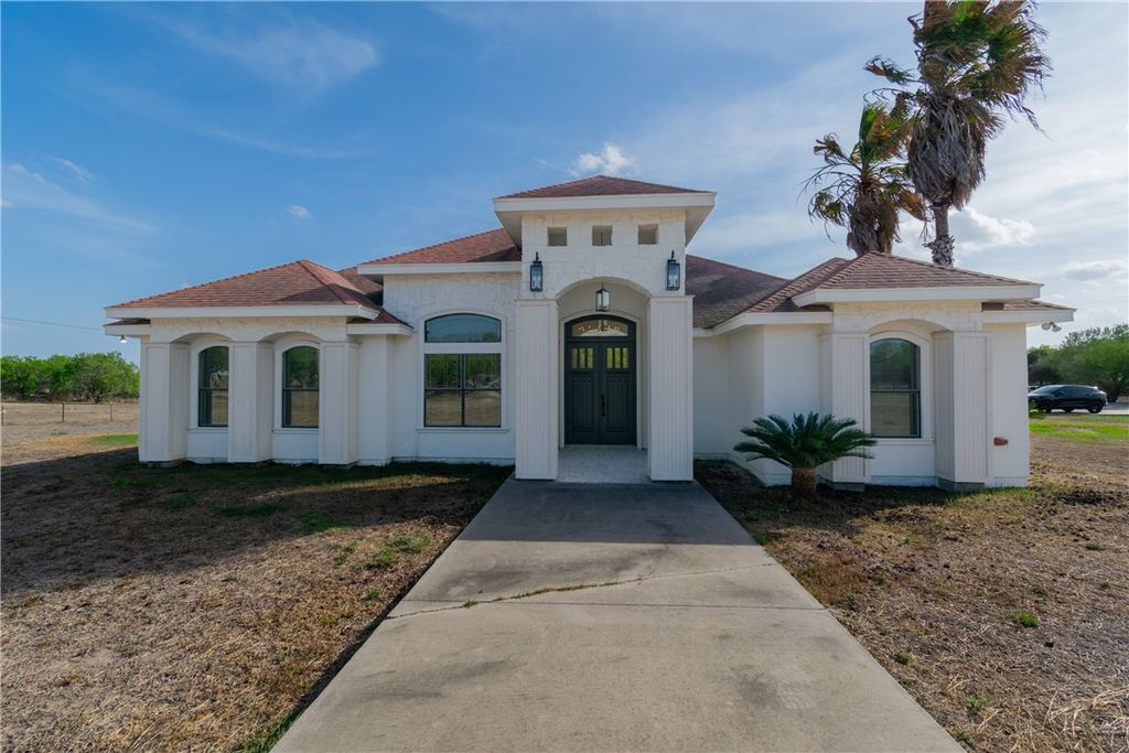 108 County Road 1601 Cr, Alice, TX 78332