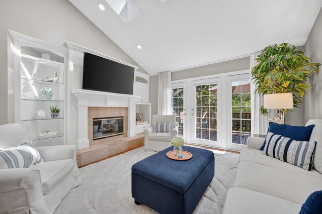 5925 Ep True Parkway 3, West Des Moines, IA 50266
