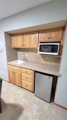 5925 Ep True Parkway 3, West Des Moines, IA 50266
