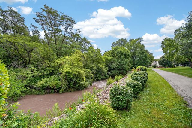 5925 Ep True Parkway 3, West Des Moines, IA 50266