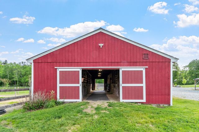 2 Pound Road, Hollis, NH 03049