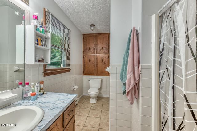 901 Cherokee Road, Johnson City, TN 37604