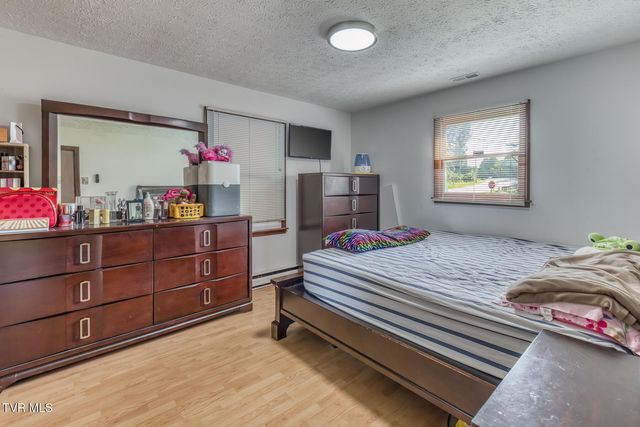 901 Cherokee Road, Johnson City, TN 37604