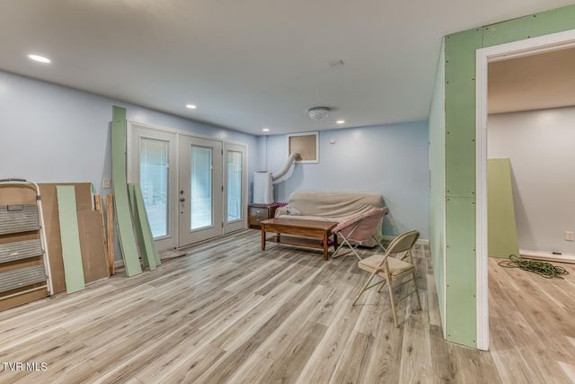 901 Cherokee Road, Johnson City, TN 37604