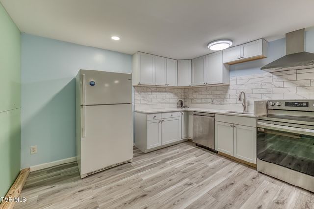 901 Cherokee Road, Johnson City, TN 37604