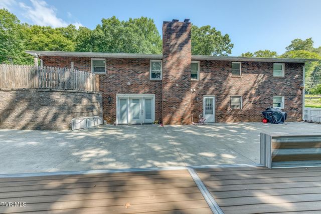 901 Cherokee Road, Johnson City, TN 37604