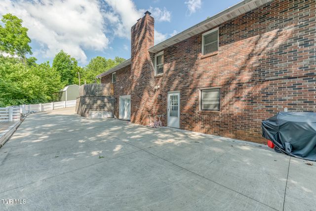 901 Cherokee Road, Johnson City, TN 37604