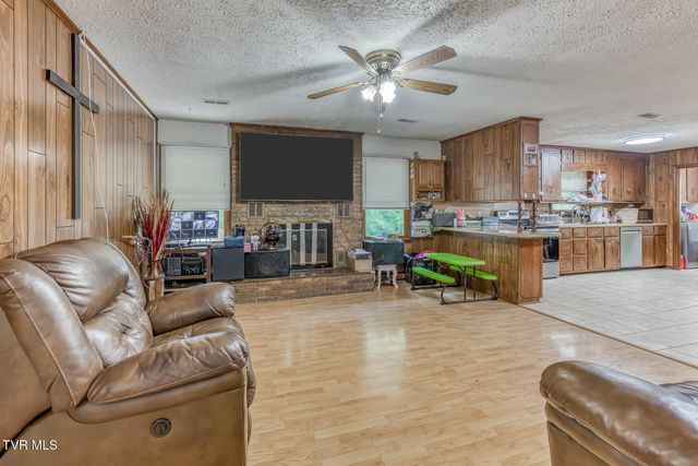 901 Cherokee Road, Johnson City, TN 37604