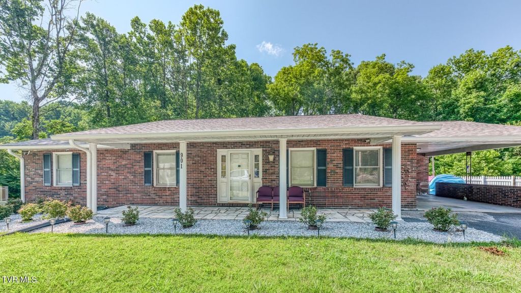 901 Cherokee Road, Johnson City, TN 37604