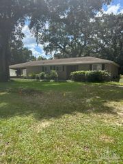 8671 Redwing Dr, Pensacola, FL 32534