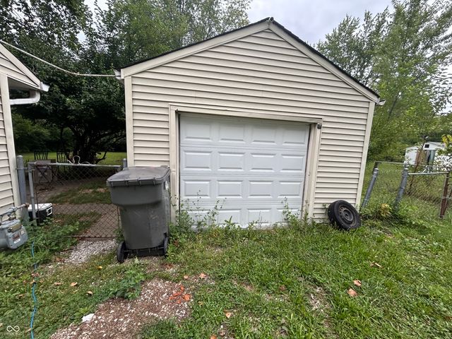 5776 E 33rd Street, Indianapolis, IN 46218