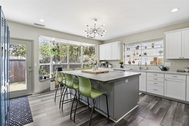 600 NW 35TH STREET, Gainesville, FL 32607