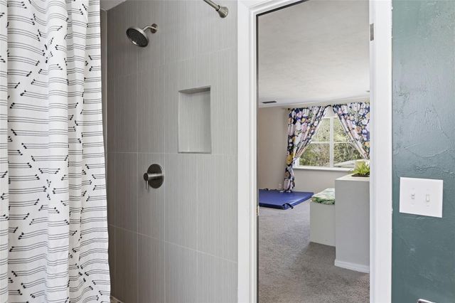 600 NW 35TH STREET, Gainesville, FL 32607