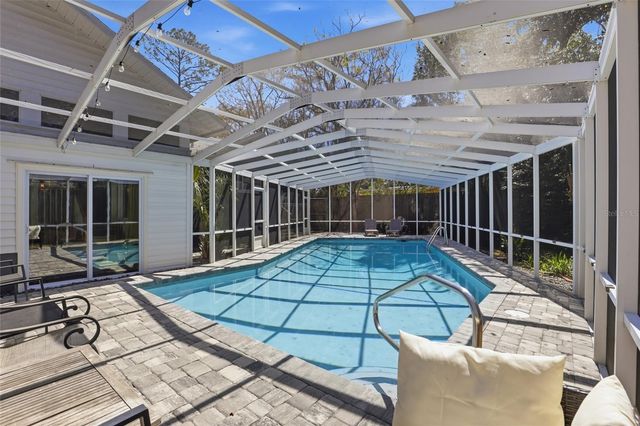 600 NW 35TH STREET, Gainesville, FL 32607