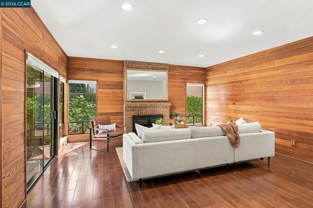 1154 Calder Ln, Walnut Creek, CA 94598