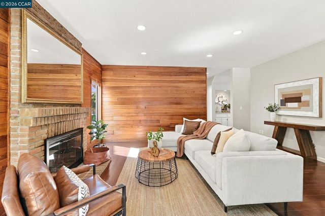 1154 Calder Ln, Walnut Creek, CA 94598