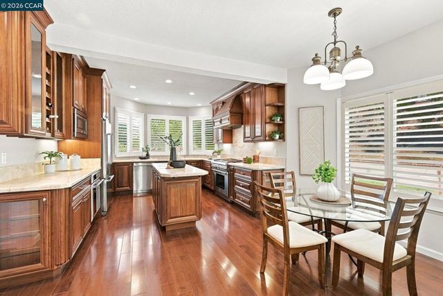 1154 Calder Ln, Walnut Creek, CA 94598