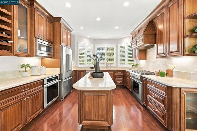 1154 Calder Ln, Walnut Creek, CA 94598