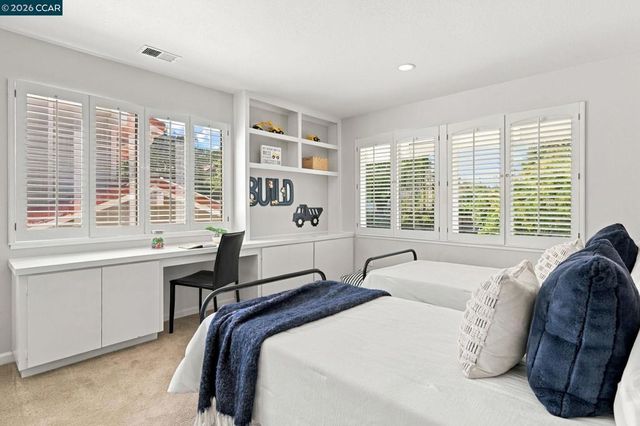 1154 Calder Ln, Walnut Creek, CA 94598