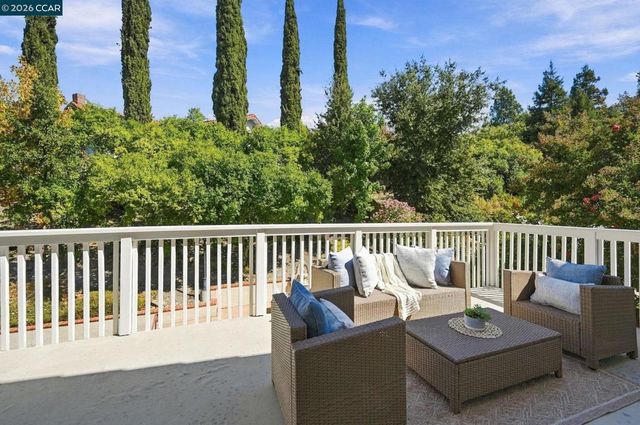 1154 Calder Ln, Walnut Creek, CA 94598