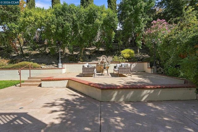1154 Calder Ln, Walnut Creek, CA 94598