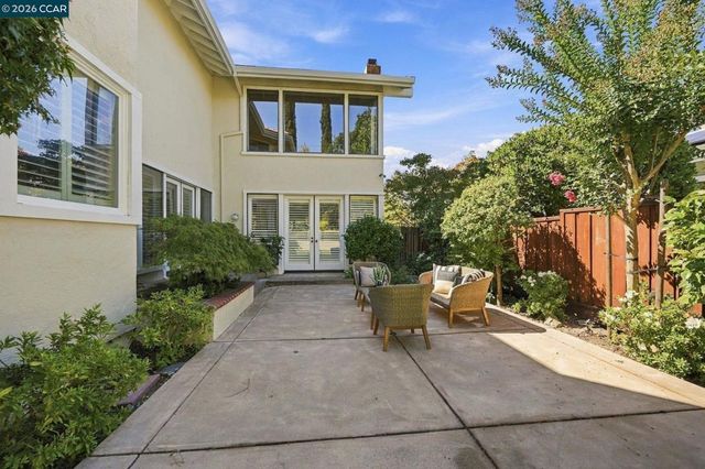 1154 Calder Ln, Walnut Creek, CA 94598