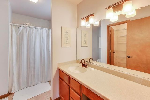 3409 W Bretons Drive, Mchenry, IL 60050